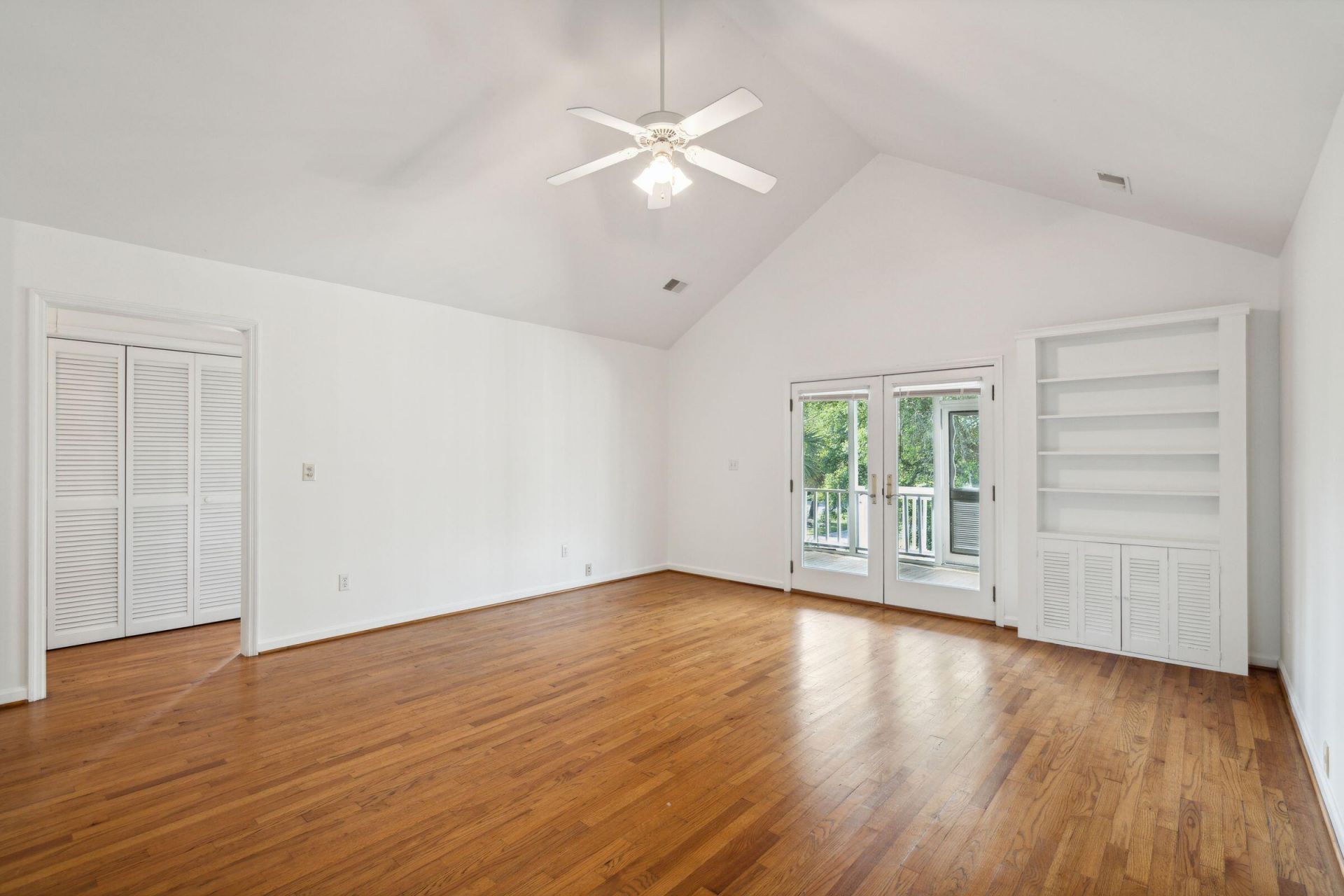 2250 Atlantic Avenue Photo 7