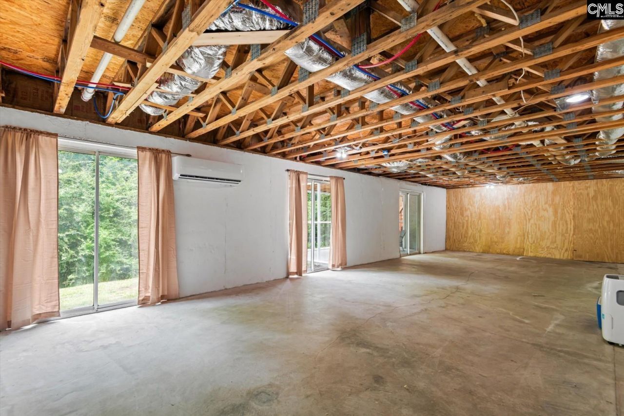 156 Crown Point Road  Photo 32