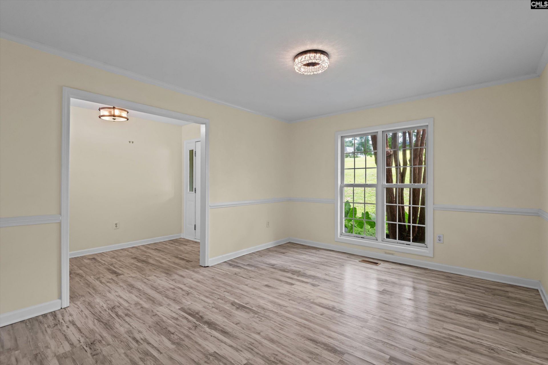156 Crown Point Road  Photo 7