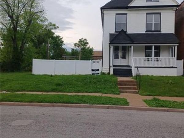 4465 Greer Avenue, St Louis, MO 63115