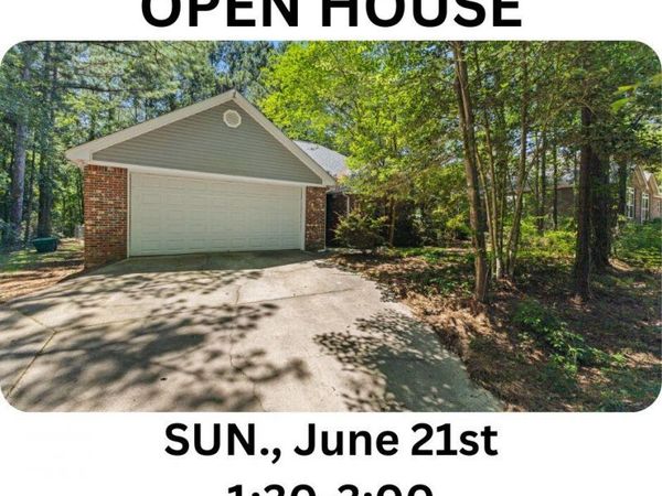 28 Bedford Forrest Ln., Hattiesburg, MS 39401