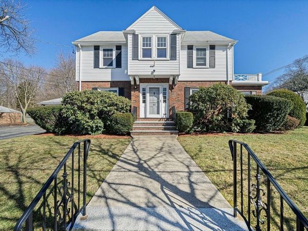 93 Lincoln Rd, Medford, MA 02155