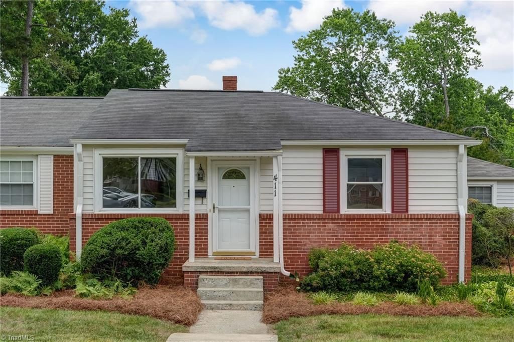 411 Overlook Street, Greensboro, NC 27403 Main Photo