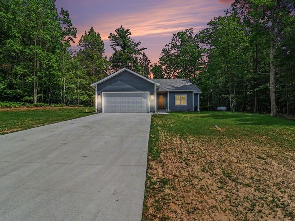 4410 N Pine Avenue, Mears, MI 49436