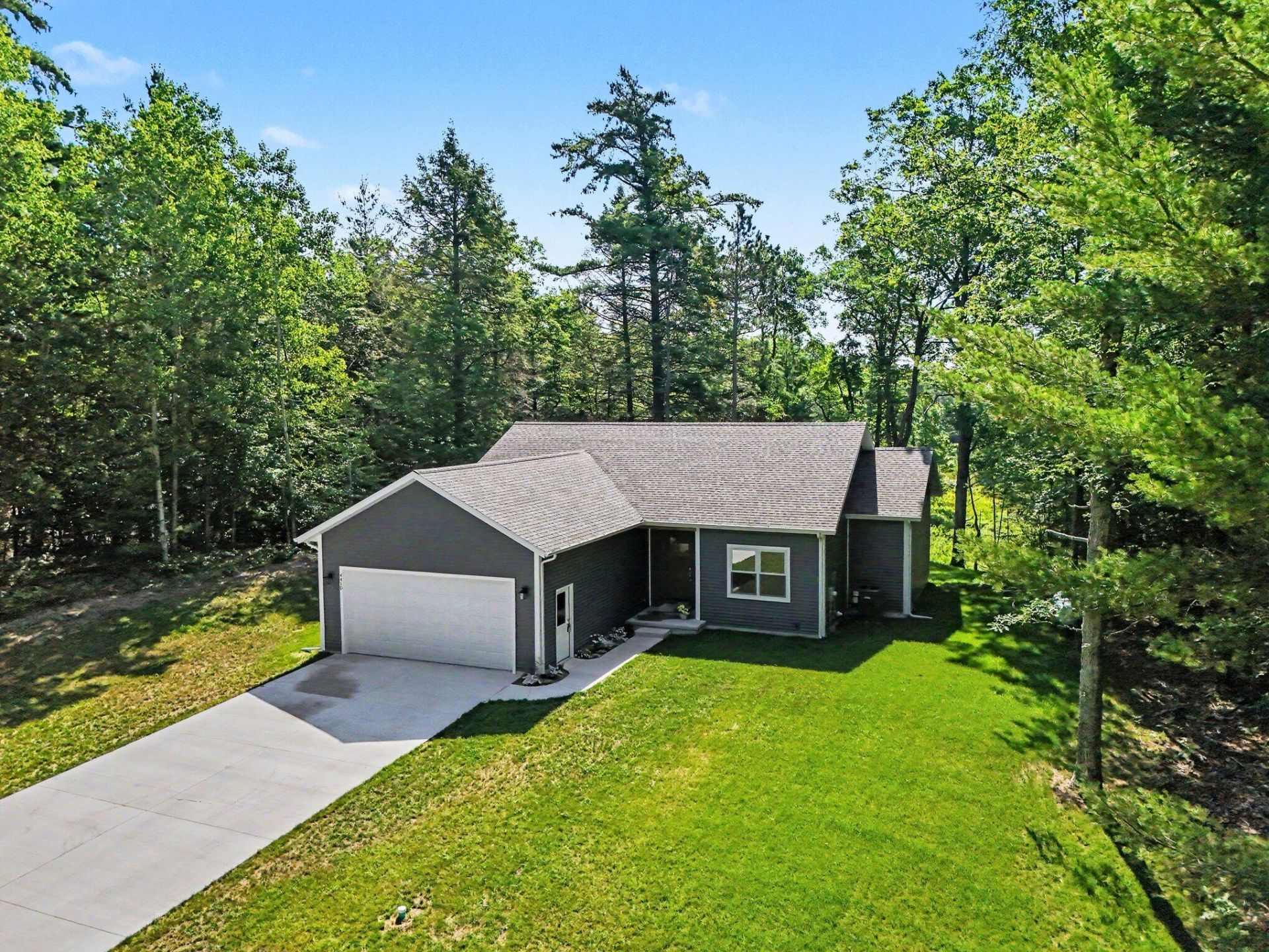 4410 N Pine Avenue, Mears, MI 49436 Main Photo