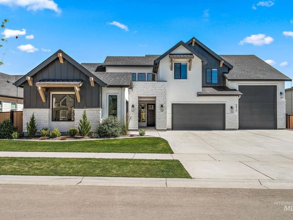 6810 Saddle Bred Way, Star, ID 83669