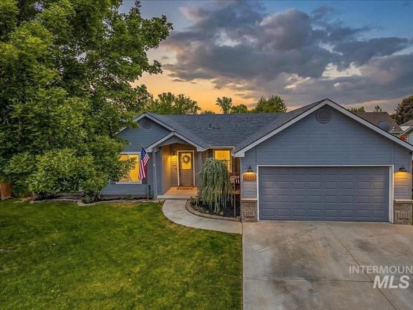 2990 N Old Stone Way, Meridian, ID 83646