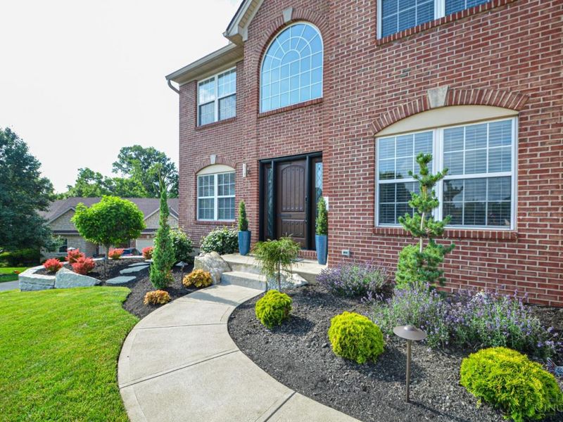 5945 Brierly Ridge Drive, Green Township, OH 45247 Photo 12
