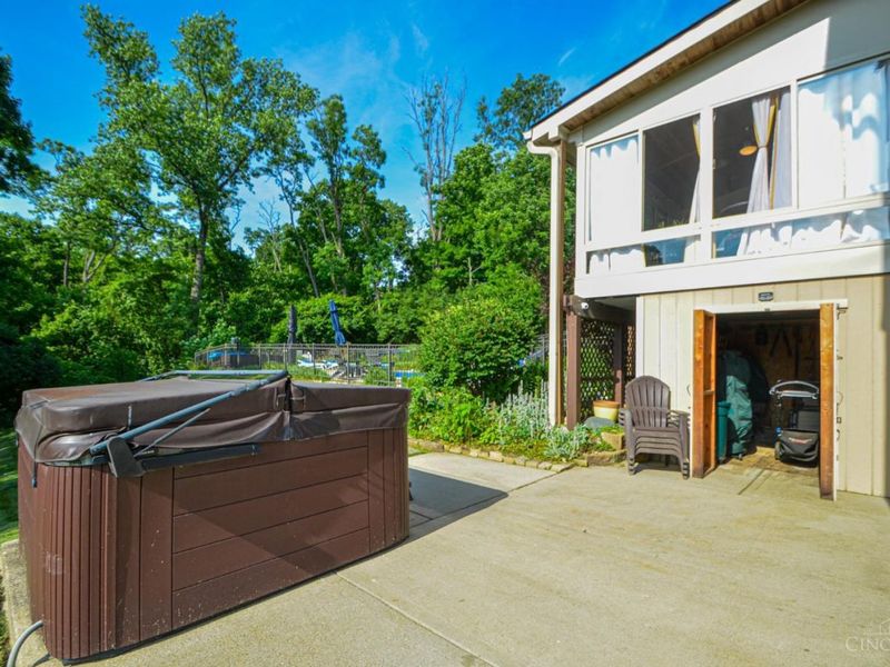 5945 Brierly Ridge Drive, Green Township, OH 45247 Photo 46