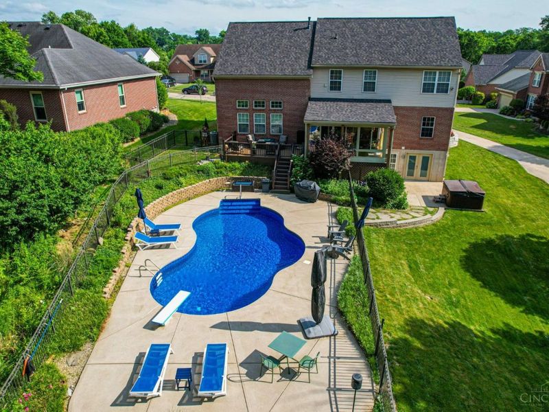 5945 Brierly Ridge Drive, Green Township, OH 45247 Photo 7