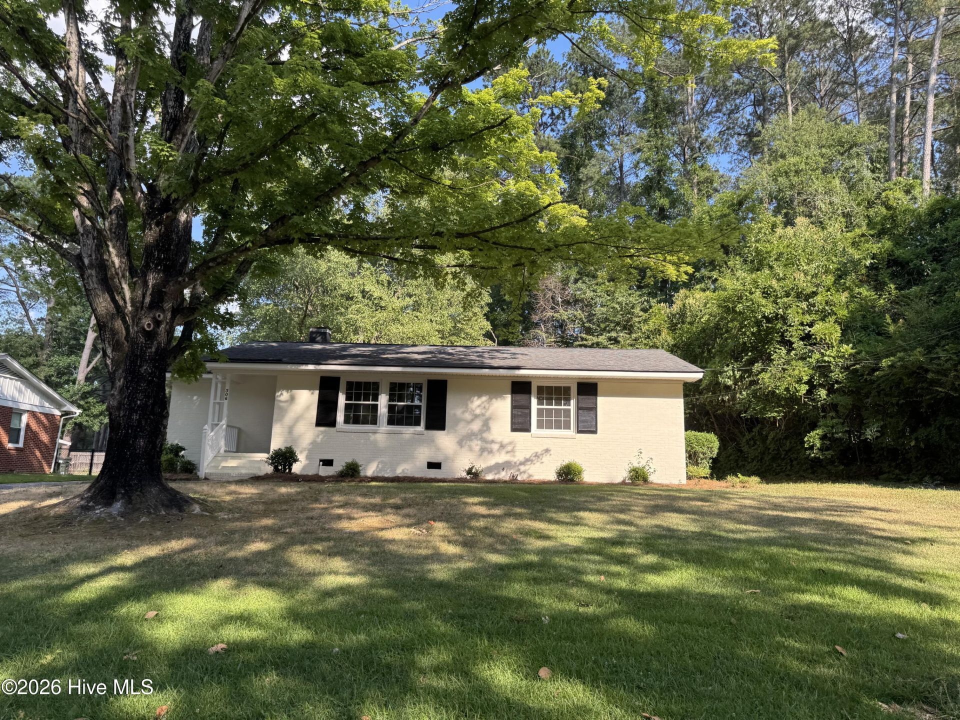 506 Hawthorne Lane W, Wilson, NC 27893 Main Photo