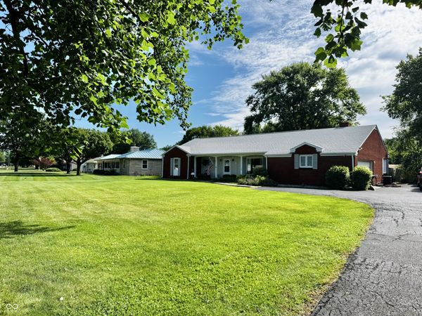 2016 S Riley , Shelbyville, IN 46176
