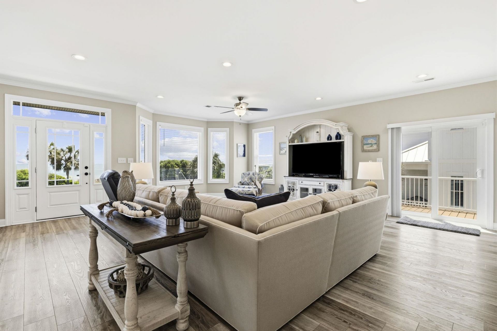5725 N Ocean Blvd. Photo 11