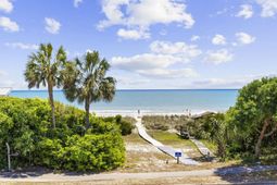 5725 N Ocean Blvd. photo 4