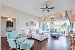 2090 Deerfield Ave.  photo 4