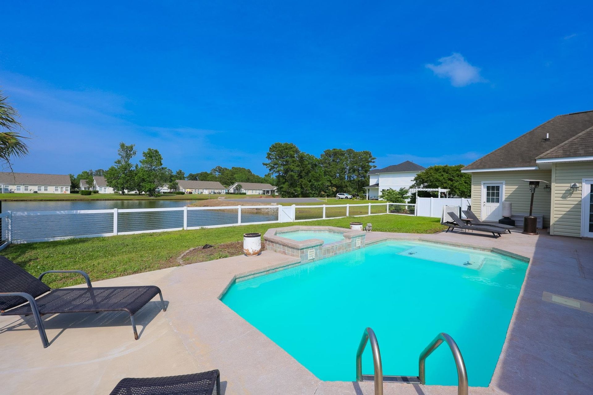2090 Deerfield Ave.  Photo 40