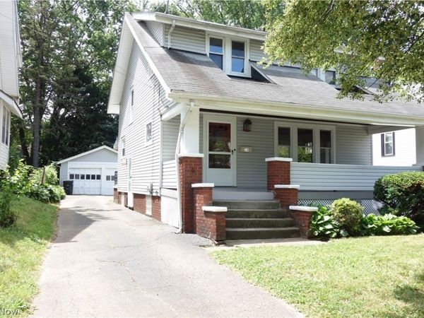 34 E Rosewood Avenue, Akron, OH 44301