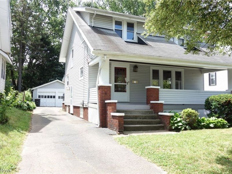 34 E Rosewood Avenue, Akron, OH 44301 Photo 1