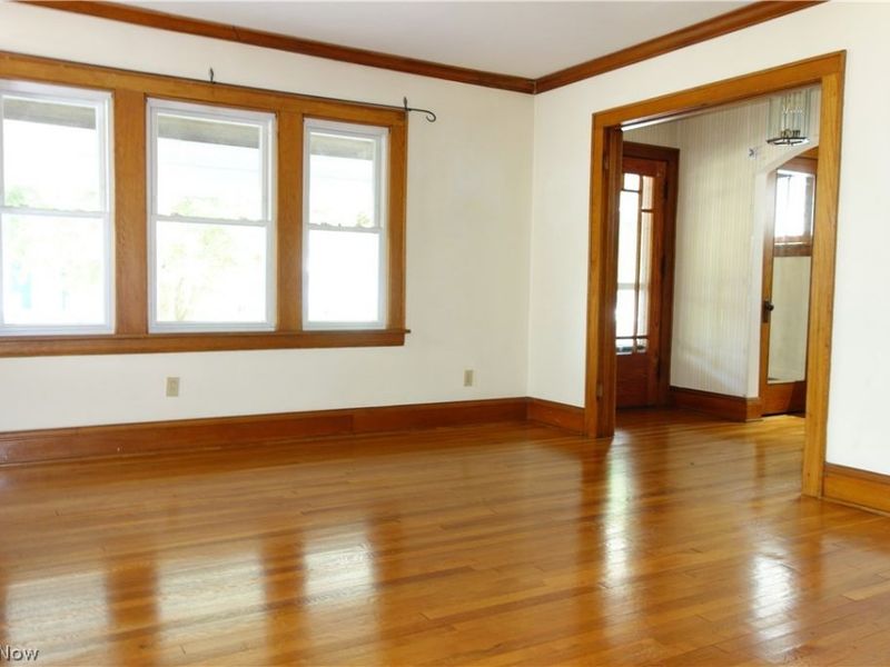 34 E Rosewood Avenue, Akron, OH 44301 Photo 13