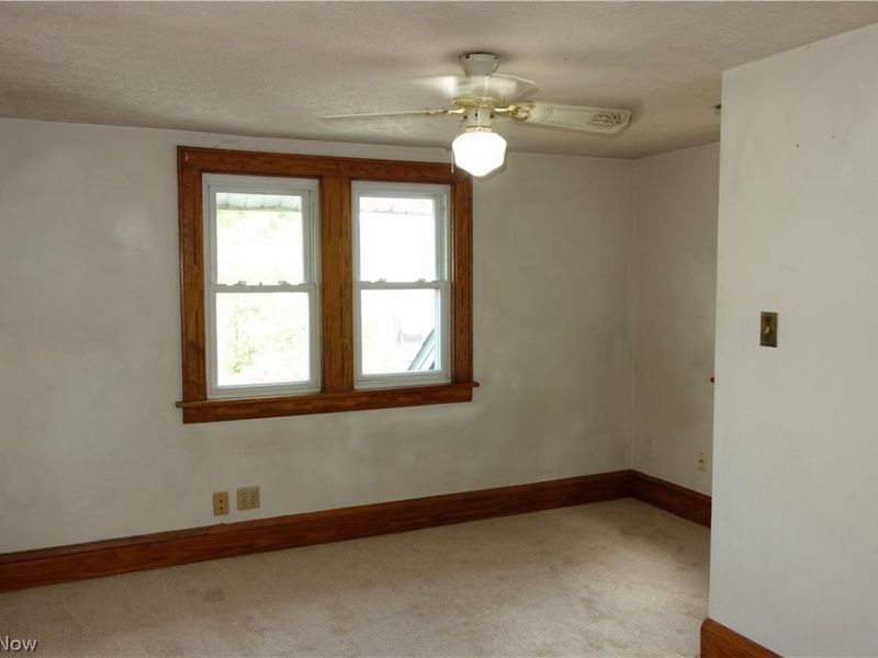 34 E Rosewood Avenue, Akron, OH 44301 Photo 18