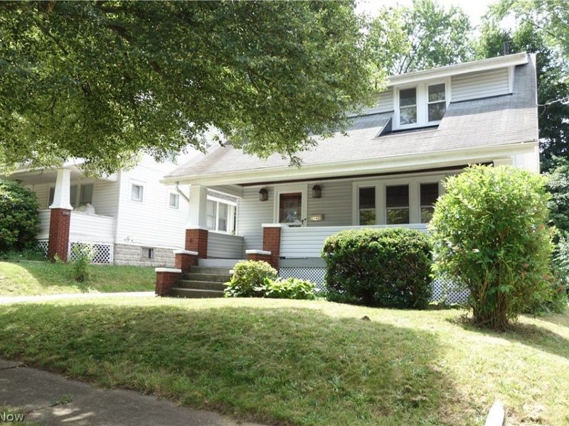 34 E Rosewood Avenue, Akron, OH 44301 Photo 27