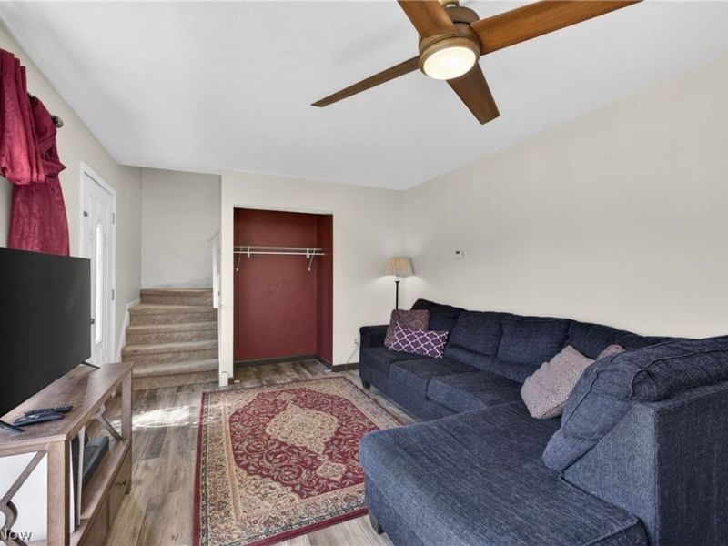 980 E 347th Street, Eastlake, OH 44095 Photo 10