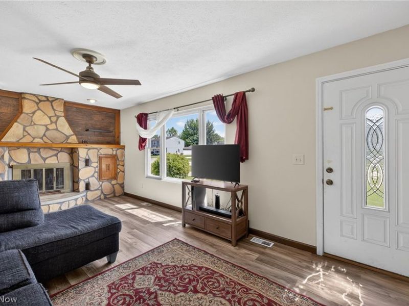 980 E 347th Street, Eastlake, OH 44095 Photo 12