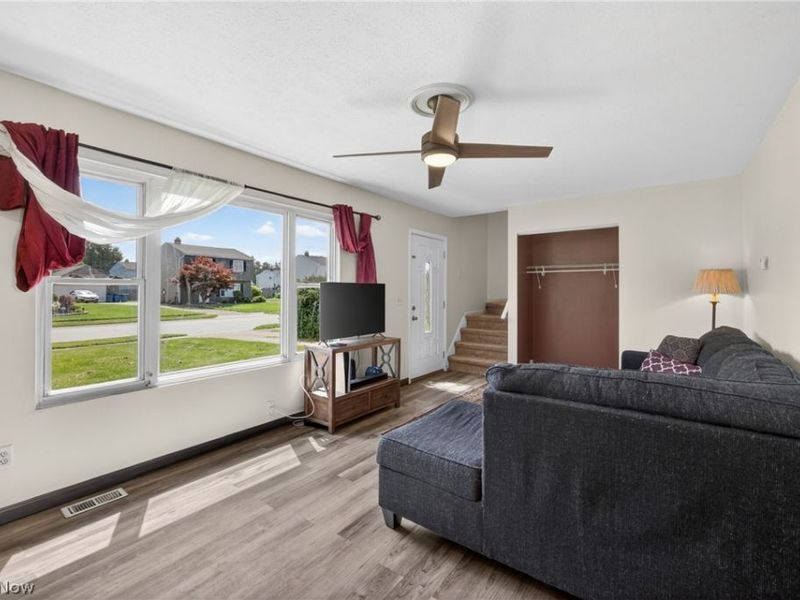 980 E 347th Street, Eastlake, OH 44095 Photo 8