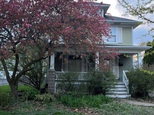 117 N Mill Street , Naperville, IL 60540