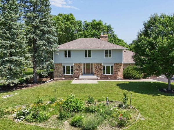 1350 County Road 92 , Maple Plain, MN 55359