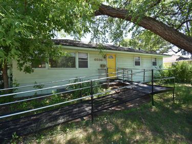 6536 Indiana Avenue N, Brooklyn Center, MN 55429