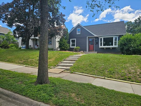 3550 2nd Street NE, Minneapolis, MN 55418