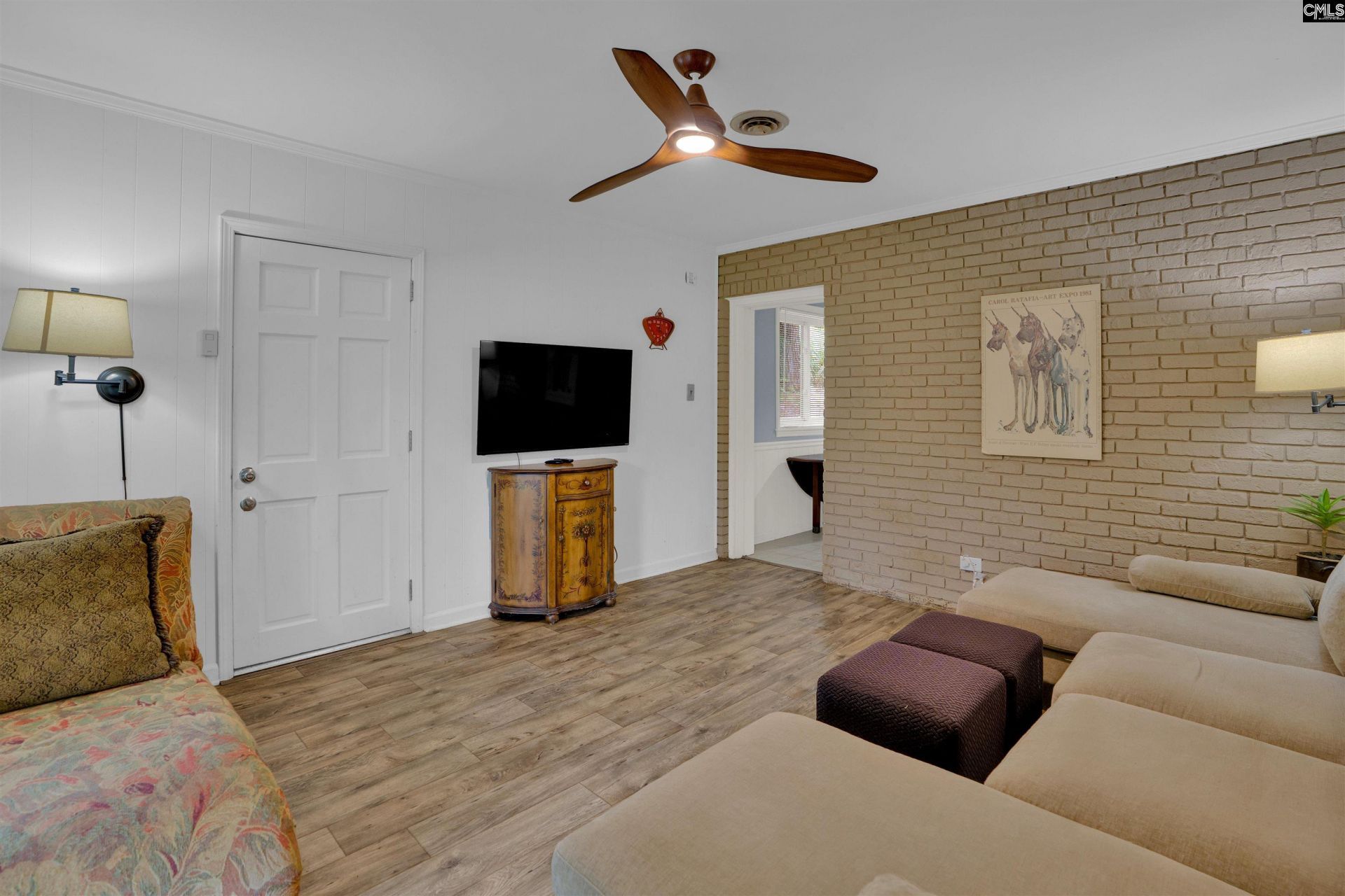 231 Tram Road  Photo 17