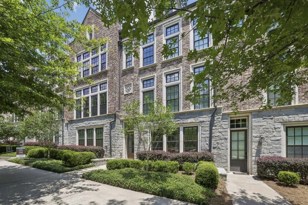 265 Devin Place Ne, Atlanta, GA 30305 Main Photo
