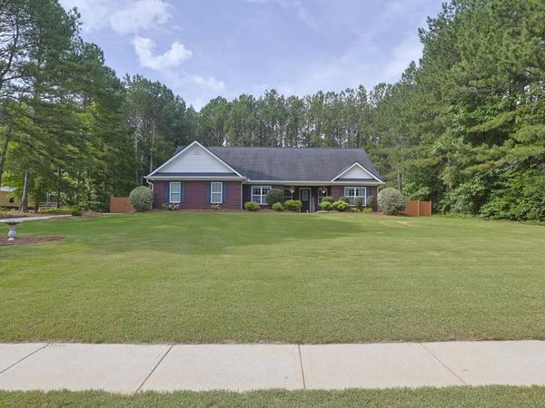 2109 Raegan Court , Monroe, GA 30655