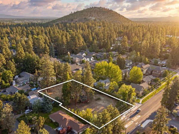 1920 NE 8th Street, Bend, OR 97701