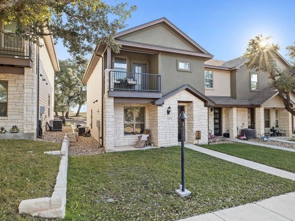 575 Demarett DR , Point Venture, TX 78645