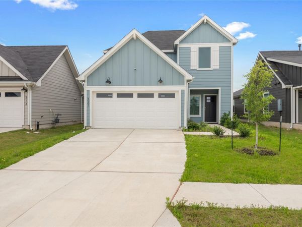 321 Sandringham LOOP , Uhland, TX 78640