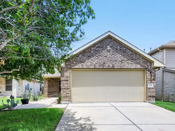 7216 Razors Edge DR, Austin, TX 78744