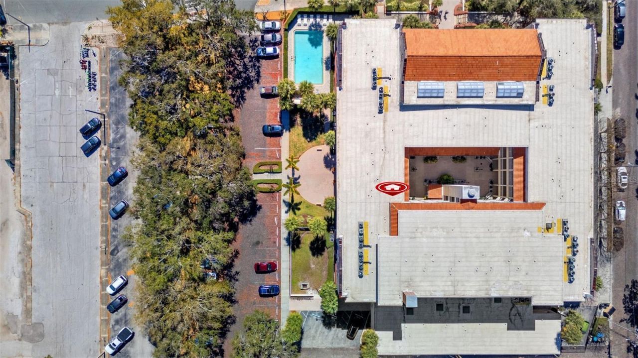 701 Mirror Lake Drive N, Unit 120, Saint Petersburg, FL 33701 Photo