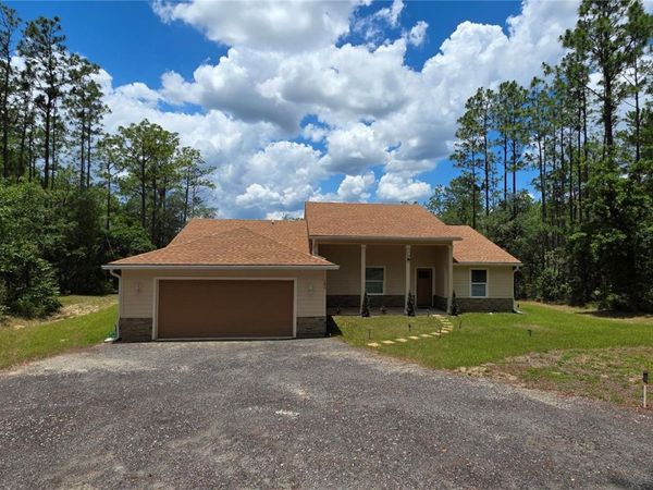 200 HOUR GLASS CIRCLE , HAWTHORNE, FL 32640