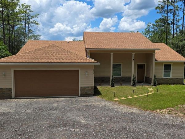 200 HOUR GLASS CIRCLE, HAWTHORNE, FL 32640