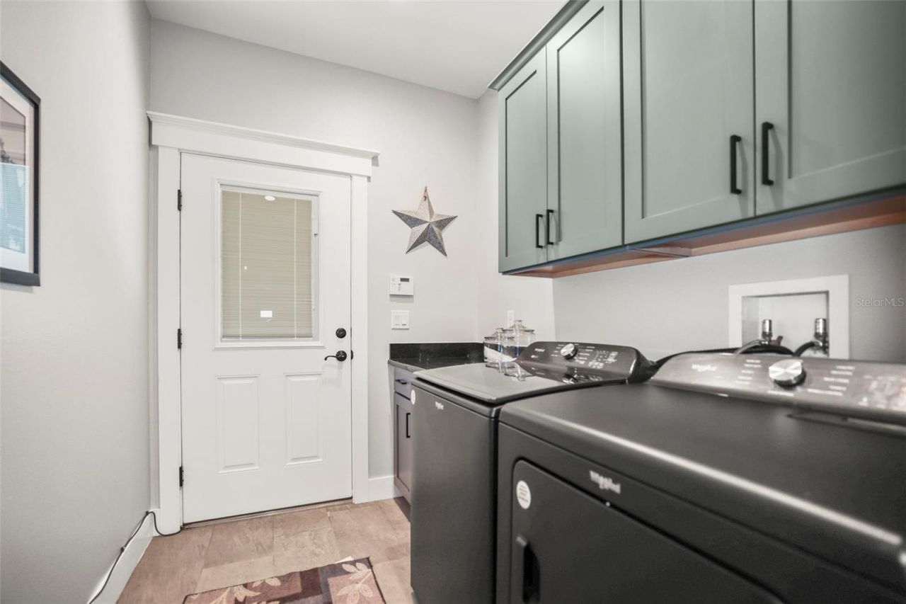 7218 Southeast Avenue , Webster, FL 33597 Photo