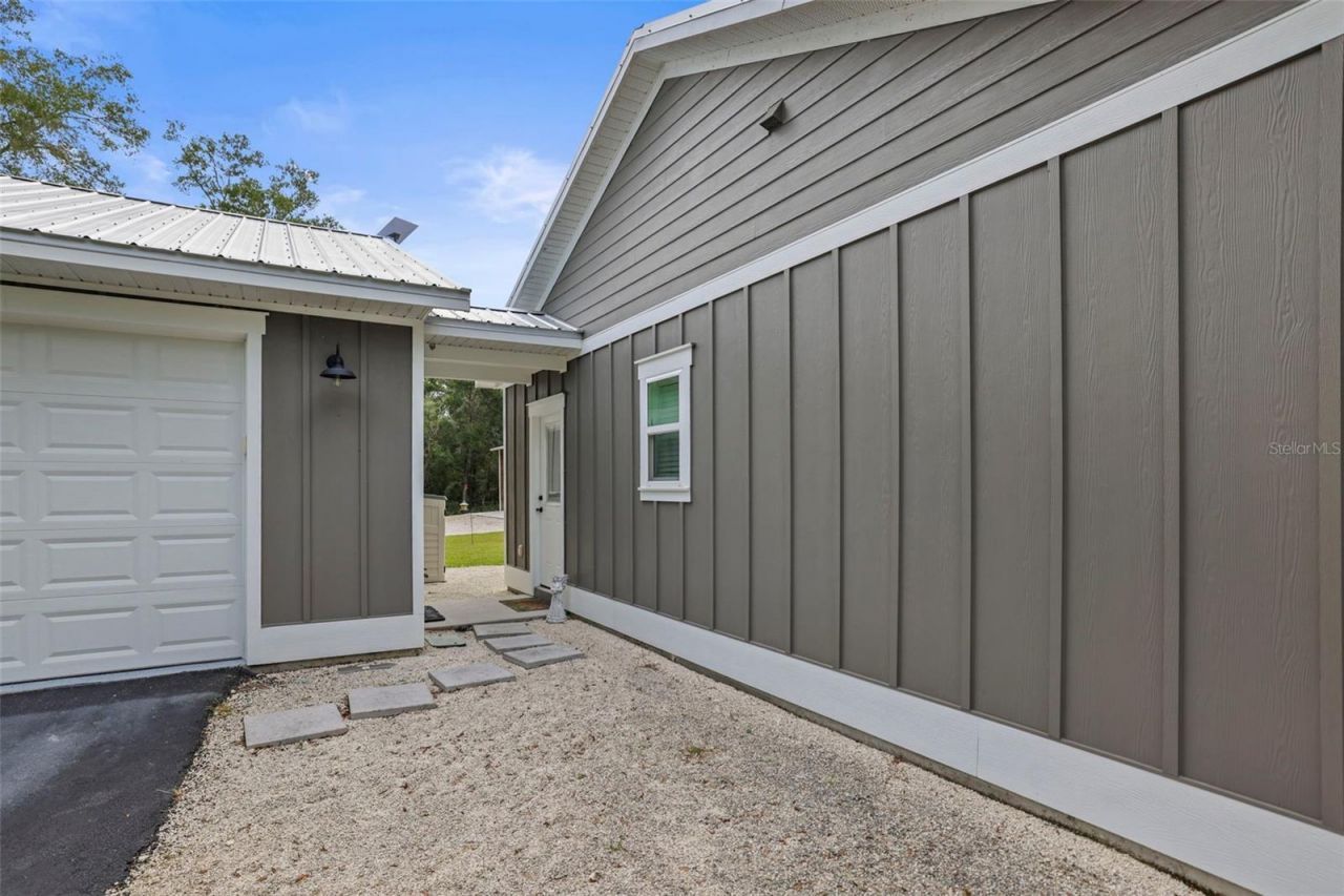 7218 Southeast Avenue , Webster, FL 33597 Photo