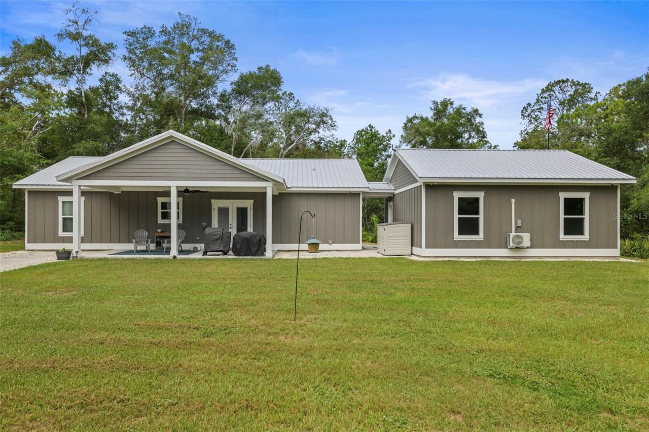 7218 Southeast Avenue , Webster, FL 33597 Photo