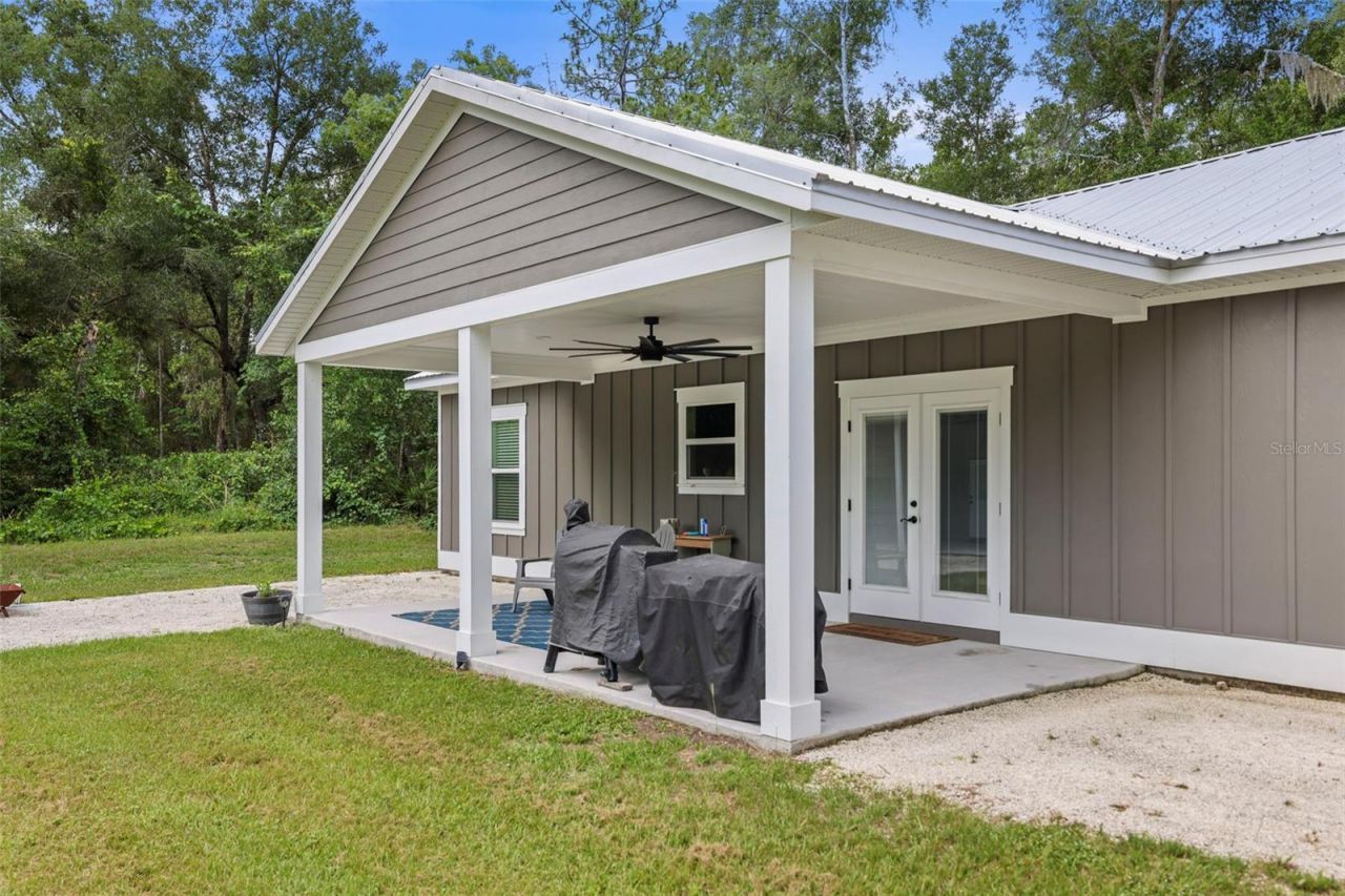 7218 Southeast Avenue , Webster, FL 33597 Photo