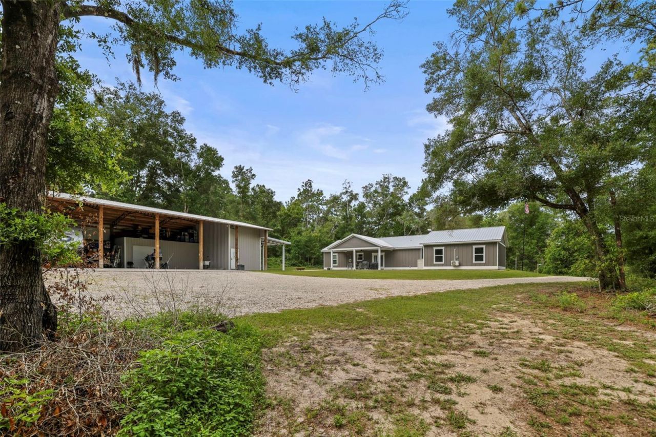 7218 Southeast Avenue , Webster, FL 33597 Photo