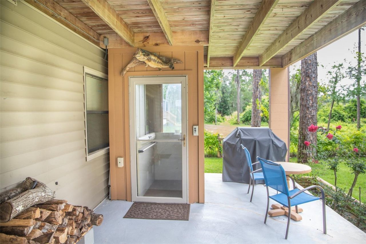 303 Riley Lake Drive , Hawthorne, FL 32640 Photo