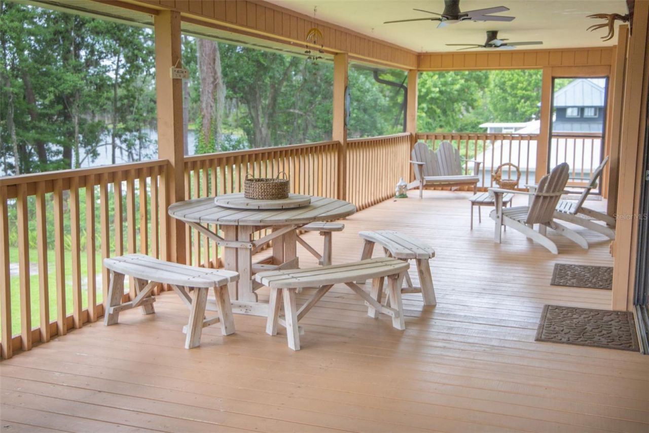 303 Riley Lake Drive , Hawthorne, FL 32640 Photo
