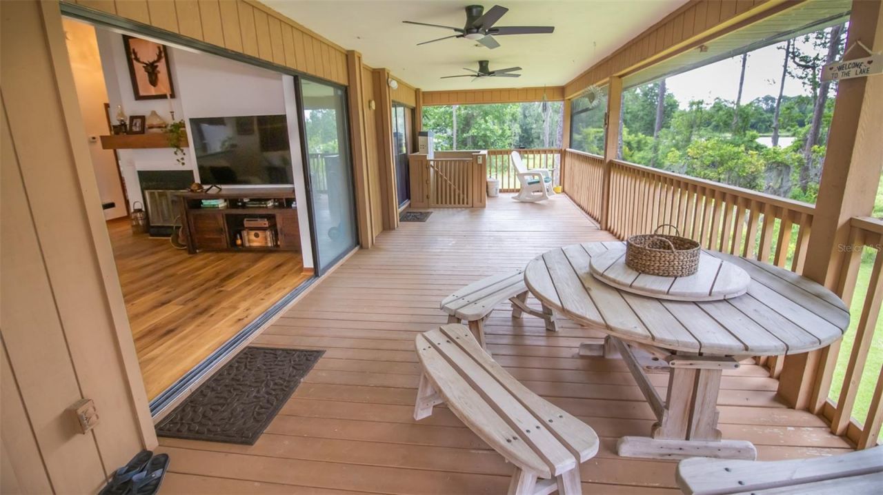 303 Riley Lake Drive , Hawthorne, FL 32640 Photo